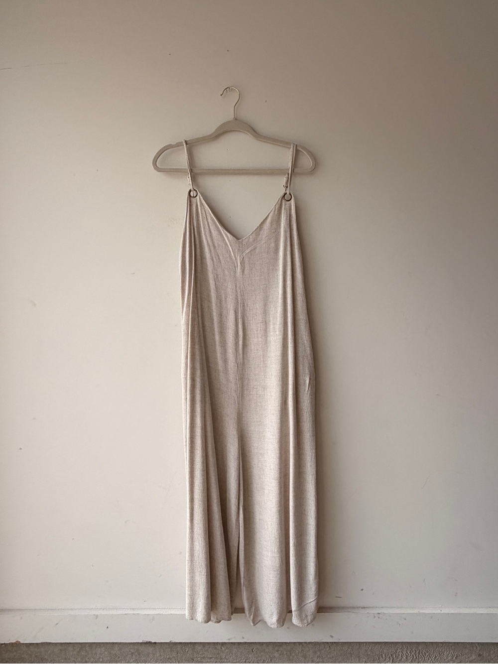 Show Me Your MuMu Cream V-Neck Linen Jumper